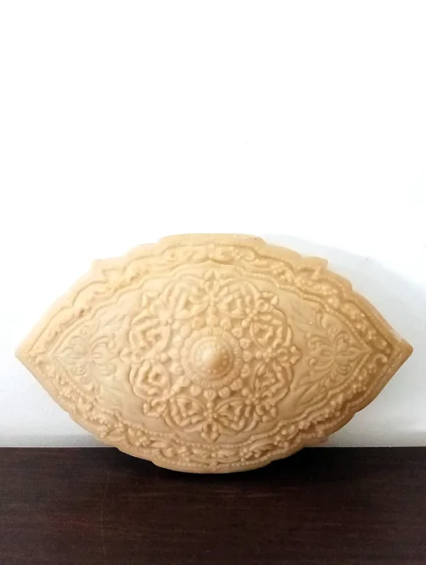 IDN-072 Stone Cast Buckle Design
