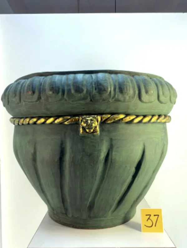 VP-037 Terracotta Sandstone Pot Planter